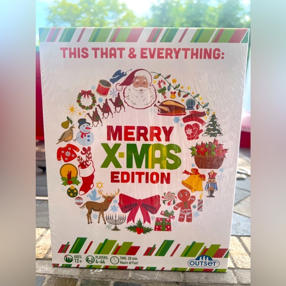 NWT-🎄🎄This That & Everything Christmas Edition Card Game